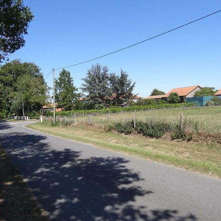 La Ferme De Rouffignac Hotel Blanzac  Bagian luar foto