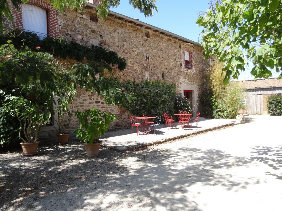 La Ferme De Rouffignac Hotel Blanzac  Bagian luar foto