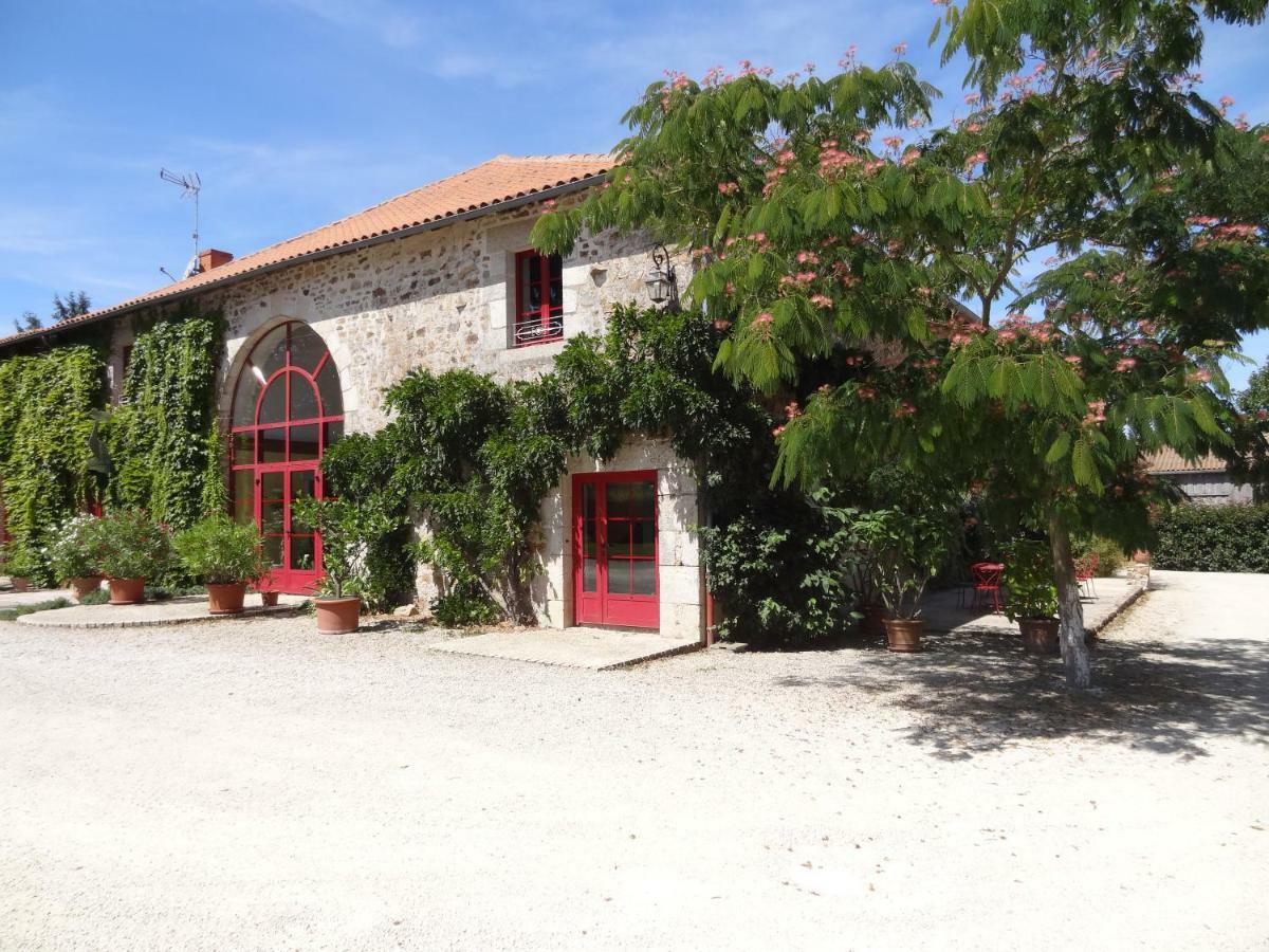 La Ferme De Rouffignac Hotel Blanzac  Bagian luar foto